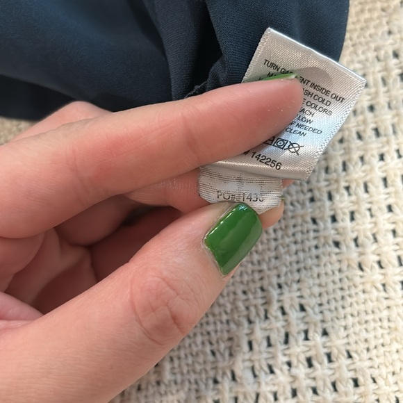 Figs Casma Three-pocket scrub top in Dark Harbor, size small - Picture 5 of 5